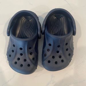 Toddler crocs